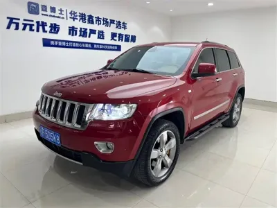 Jeep Grand Cherokee (Import) · 2013 год