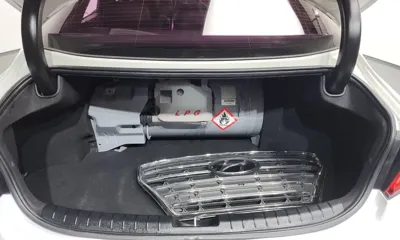 Hyundai Grandeur 2018, 155994 км, за 6892.48 USD - фото 17
