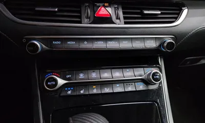Hyundai Grandeur 2018, 155994 км, за 6892.48 USD - фото 30