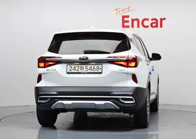 Kia Seltos 2021, 101839 км, за 9446.26 USD