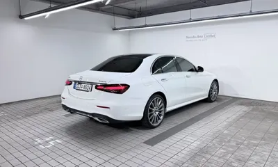 Mercedes-Benz E-Class 2022, 23645 км, за 33805.96 USD