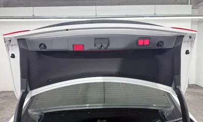 Mercedes-Benz E-Class 2022, 23645 км, за 33805.96 USD - фото 20
