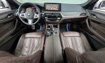 BMW 5-Series 2021, 62196 км, за 26423.82 USD - фото 7
