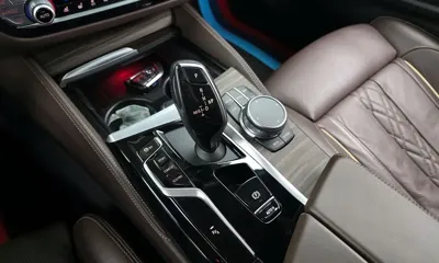 BMW 5-Series 2021, 62196 км, за 26423.82 USD - фото 9