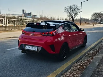 Hyundai Veloster 2018, 126025 км, за 5579.62 USD