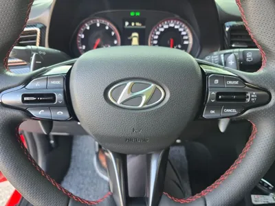 Hyundai Veloster 2018, 126025 км, за 5579.62 USD - фото 14