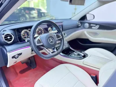 Mercedes-Benz E-Class 2017, 160000 км, за 17577.84 USD