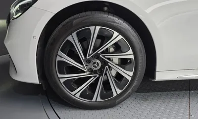 Mercedes-Benz E-Class 2025, 5812 км, за 47013.21 USD