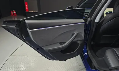 Tesla Model 3 2024, 43752 км, за 26977.82 USD - фото 25