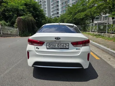 Kia K5 2017, 197310 км, за 4348.96 USD