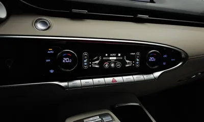 Genesis GV70 2023, 73229 км, за 23093.96 USD - фото 19