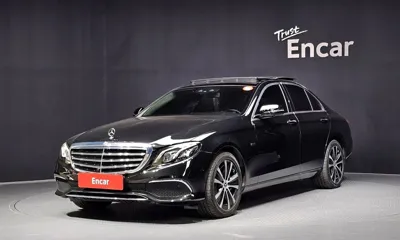 Mercedes-Benz E-Class · 2019 год