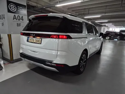 Kia Canival 2023, 65268 км, за 14651.29 USD