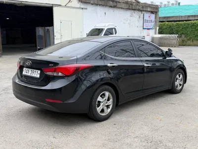 Hyundai Avante 2015, 143868 км, за 2535.27 USD