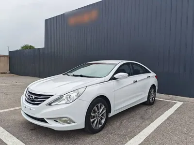Hyundai Sonata 2015, 51000 км, за 5355.52 USD