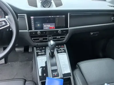 Porsche Macan 2023, 47000 км, за 42359.72 USD - фото 9
