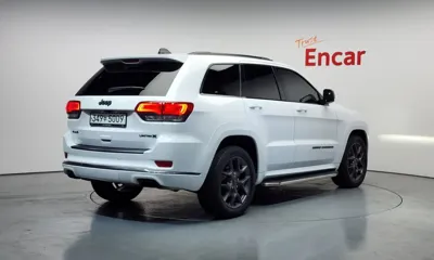Jeep Cherokee 2020, 65232 км, за 15688.59 USD