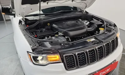Jeep Cherokee 2020, 65232 км, за 15688.59 USD - фото 6