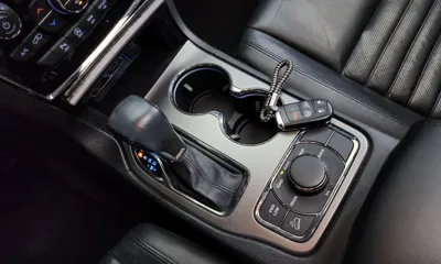 Jeep Cherokee 2020, 65232 км, за 15688.59 USD - фото 9