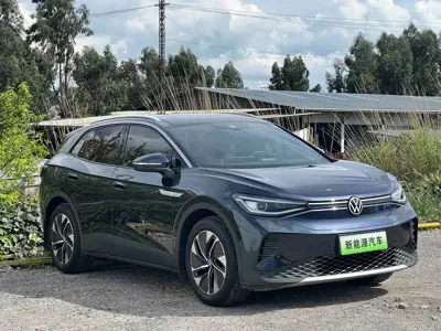 Volkswagen ID.4 Crozz 2024, 30000 км, за 13949.11 USD