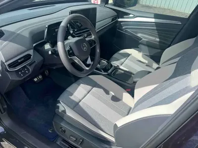 Volkswagen ID.4 Crozz 2024, 30000 км, за 13949.11 USD