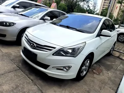 Hyundai Verna 2015, 77000 км, за 3035.26 USD