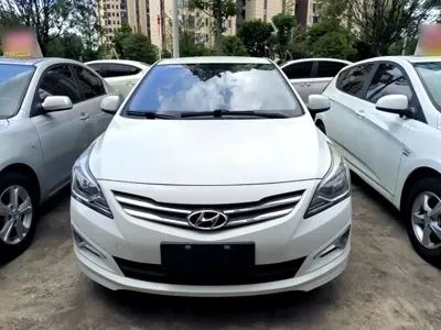 Hyundai Verna 2015, 77000 км, за 3035.26 USD
