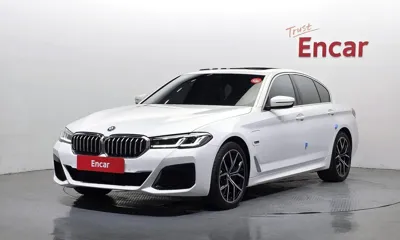 BMW 5-Series · 2023 год