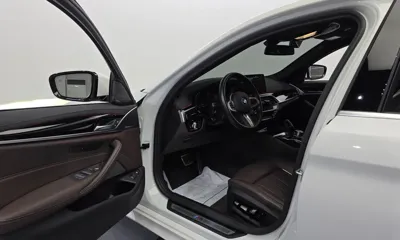 BMW 5-Series 2023, 20147 км, за 32059.78 USD - фото 10