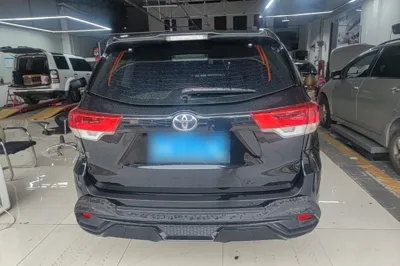 Toyota Highlander 2021, 124400 км, за 23804 USD