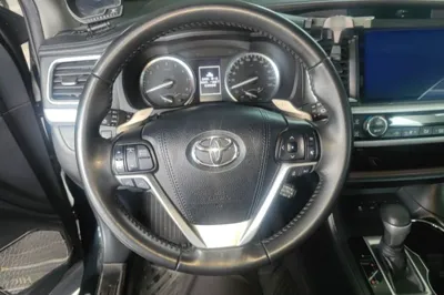 Toyota Highlander 2021, 124400 км, за 23804 USD - фото 13