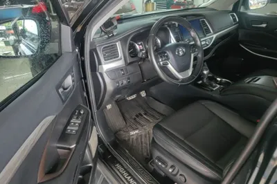 Toyota Highlander 2021, 124400 км, за 23804 USD - фото 18