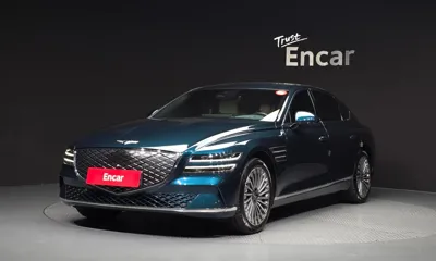 Genesis G80 · 2023 год