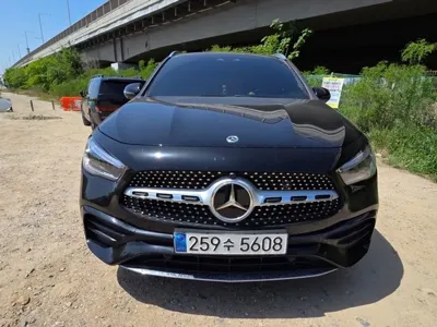 Mercedes-Benz GLA-Class 2023, 14100 км, за 27947.9 USD - фото 7