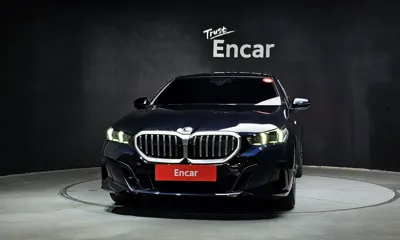 BMW 5-Series 2025, 7233 км, за 45256.22 USD