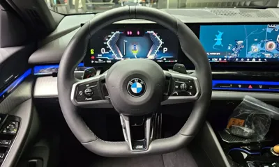 BMW 5-Series 2025, 7233 км, за 45256.22 USD - фото 13