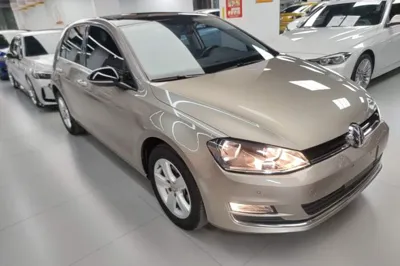 Volkswagen Golf 2017, 42800 км, за 9805 USD
