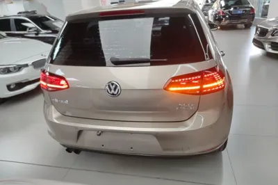 Volkswagen Golf 2017, 42800 км, за 9805 USD