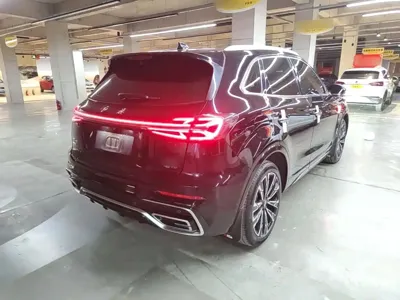 Hongqi Hongqi HS5 2024, 23000 км, за 17259.82 USD