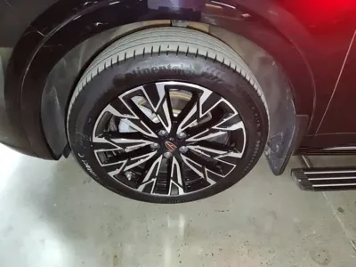 Hongqi Hongqi HS5 2024, 23000 км, за 17259.82 USD - фото 25