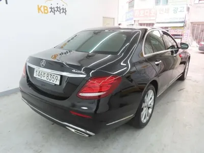 Mercedes-Benz E-Class 2019, 32011 км, за 18178.23 USD