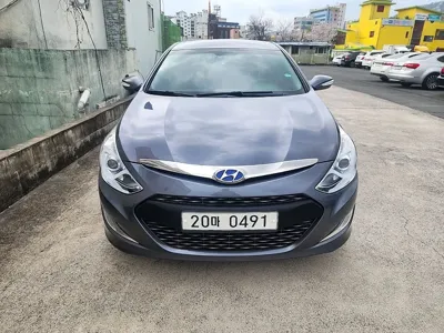 Hyundai Sonata 2013, 113925 км, за 3190.73 USD