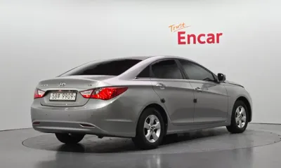 Hyundai Sonata 2014, 111958 км, за 2756.99 USD