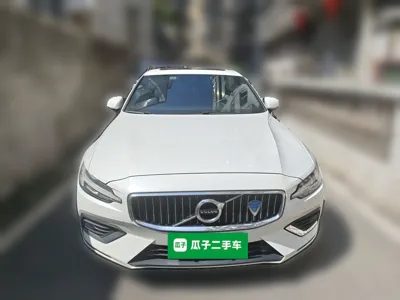Volvo S60 2021, 81400 км, за 18646 USD - фото 2