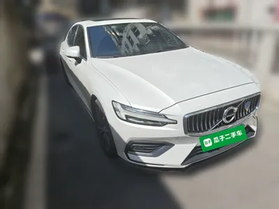 Volvo S60 2021, 81400 км, за 18646 USD - фото 3