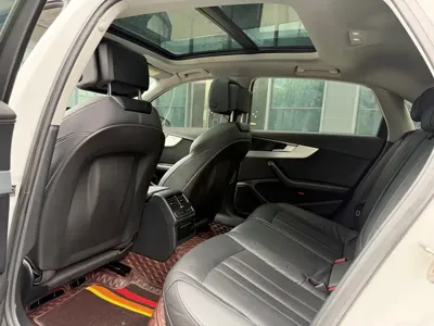 Audi A4L 2020, 88800 км, за 15920.82 USD - фото 7