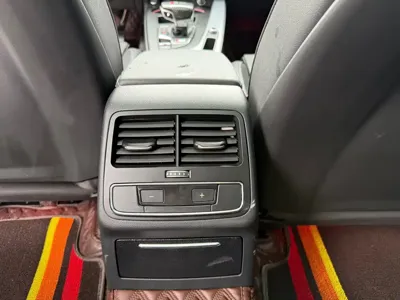 Audi A4L 2020, 88800 км, за 15920.82 USD - фото 11