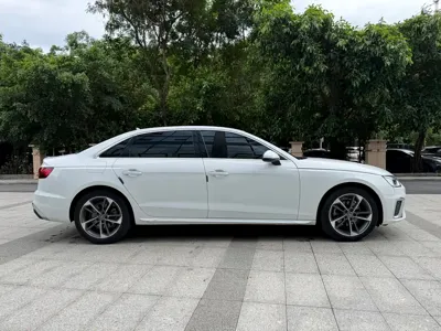 Audi A4L 2020, 88800 км, за 15920.82 USD - фото 17