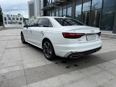 Audi A4L 2020, 88800 км, за 15920.82 USD - фото 20