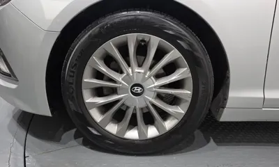 Hyundai Sonata 2015, 130564 км, за 4529.34 USD